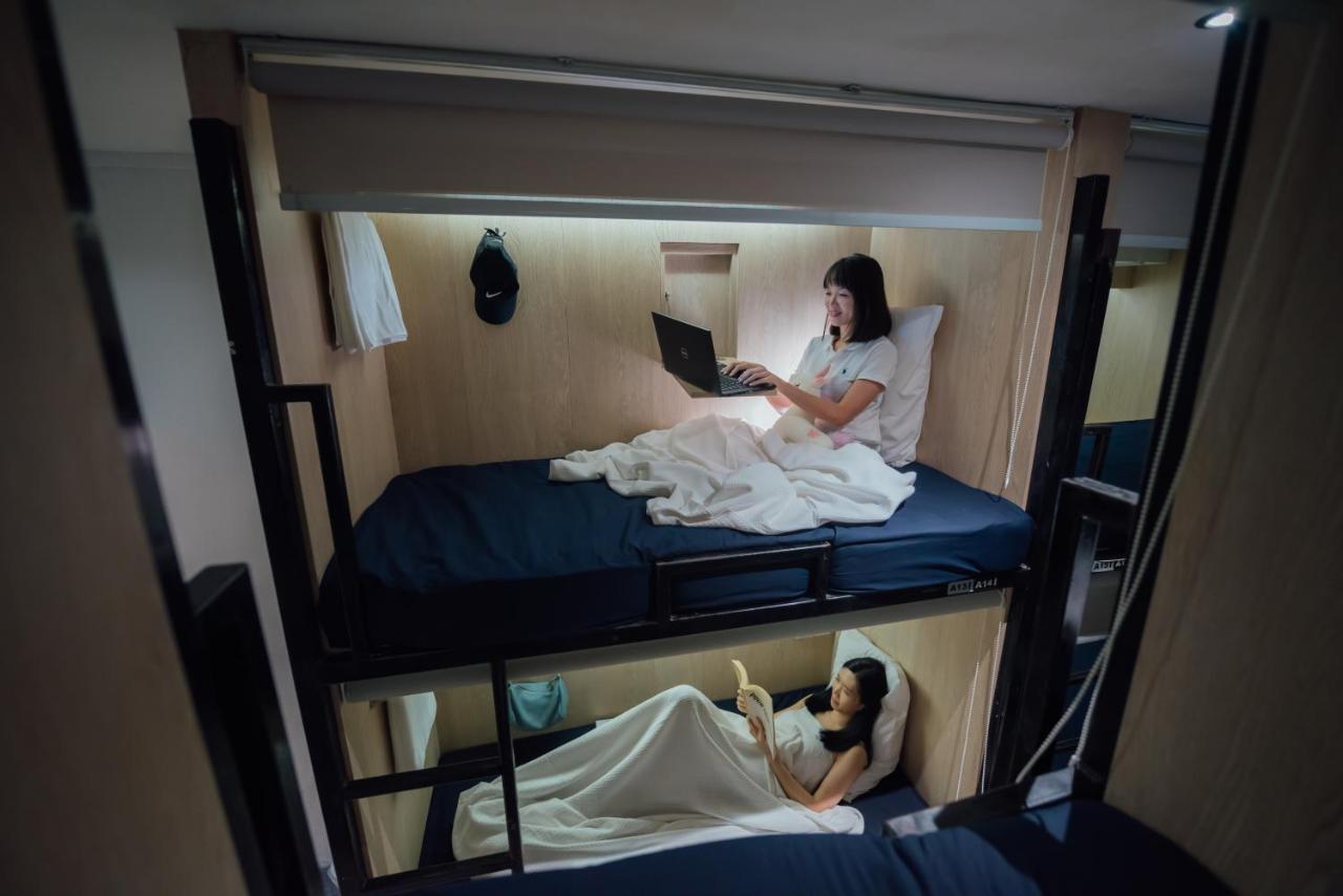 Bluewaters Pods @ Bugis Hostel Szingapúr Kültér fotó